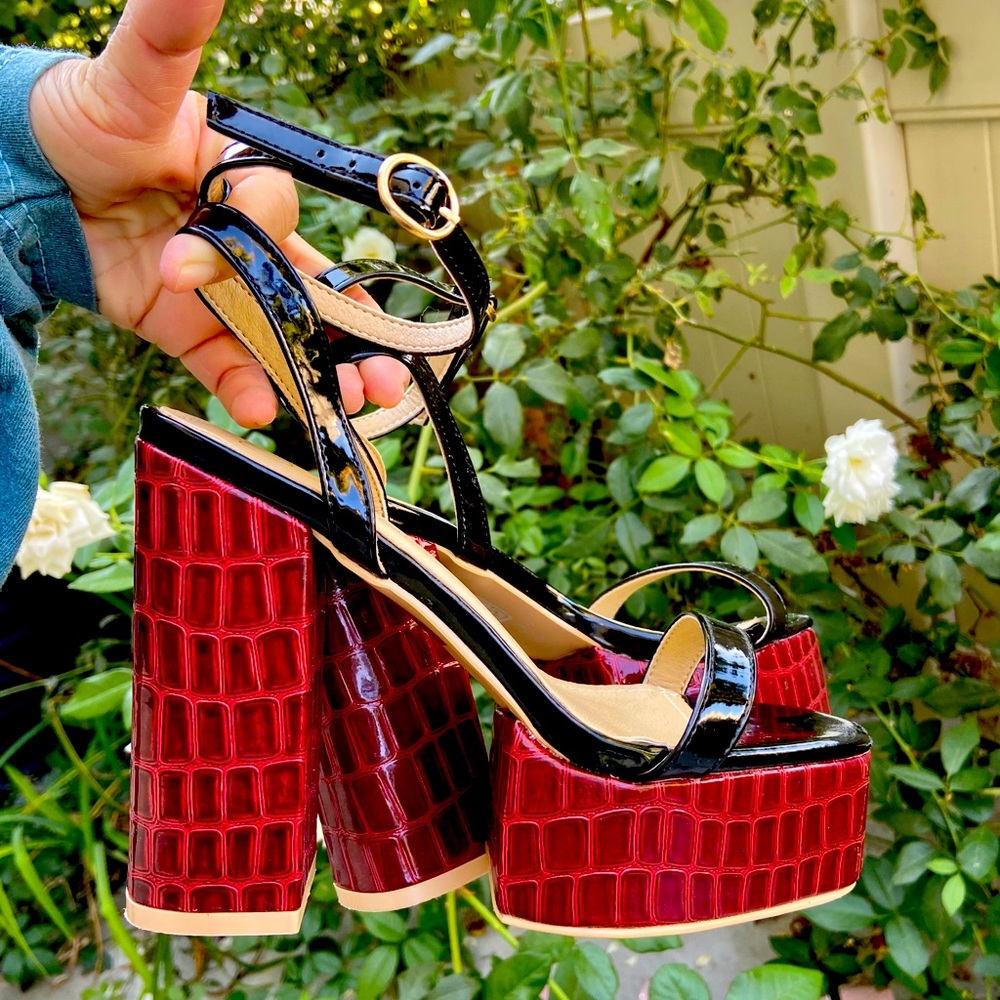 Patent Black w/ Red Croc Bottom Platform Heels